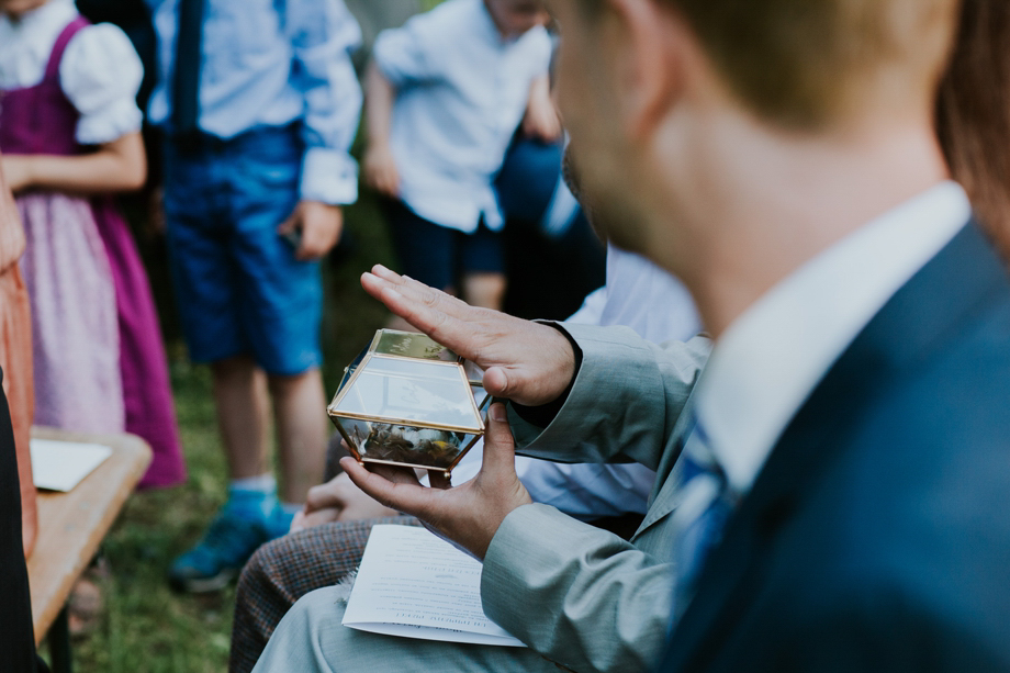 Mariage dans une grange au Morimont