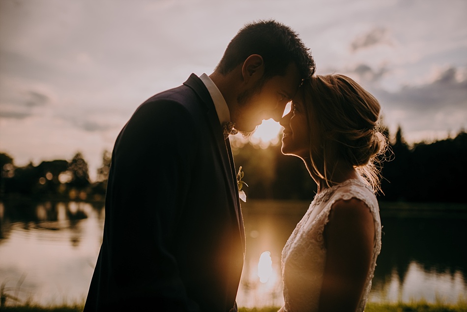 un mariage liberty et bleu dans un étang en Alsace Lorraine