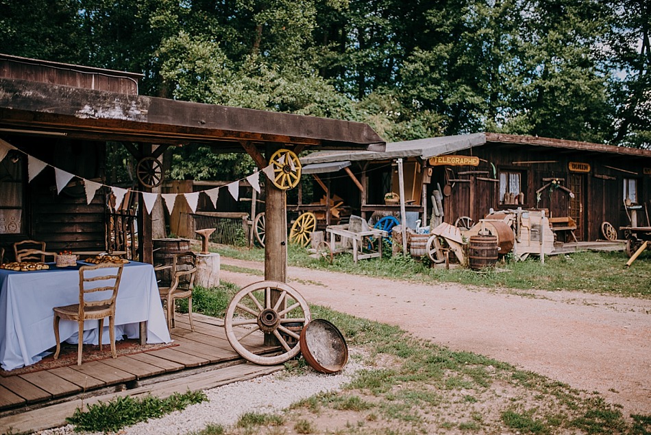 un mariage liberty et bleu dans un ranch en Alsace Lorraine